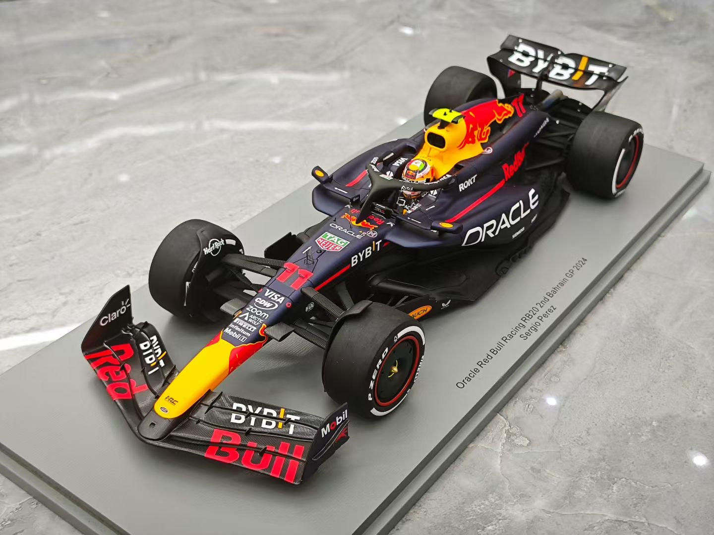 Spark 1/18 2024 Bahrain Grand Prix Victory RB20 Perez F1